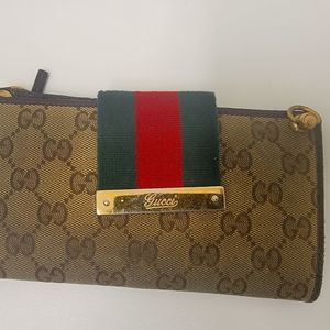 Gucci wallet